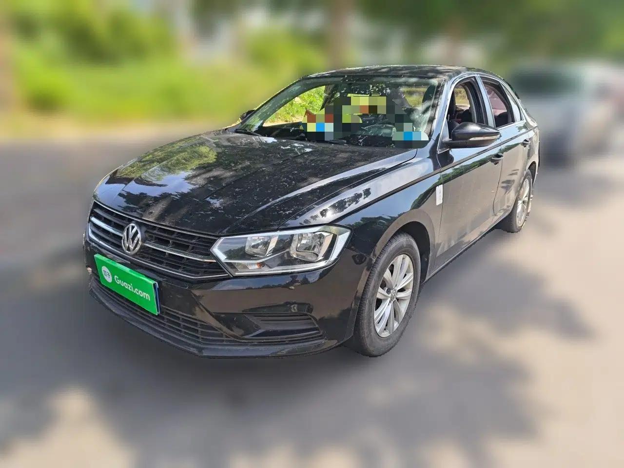 Volkswagen Bora 2016 1.6L Manual Fashion Edition — миниатюра 1