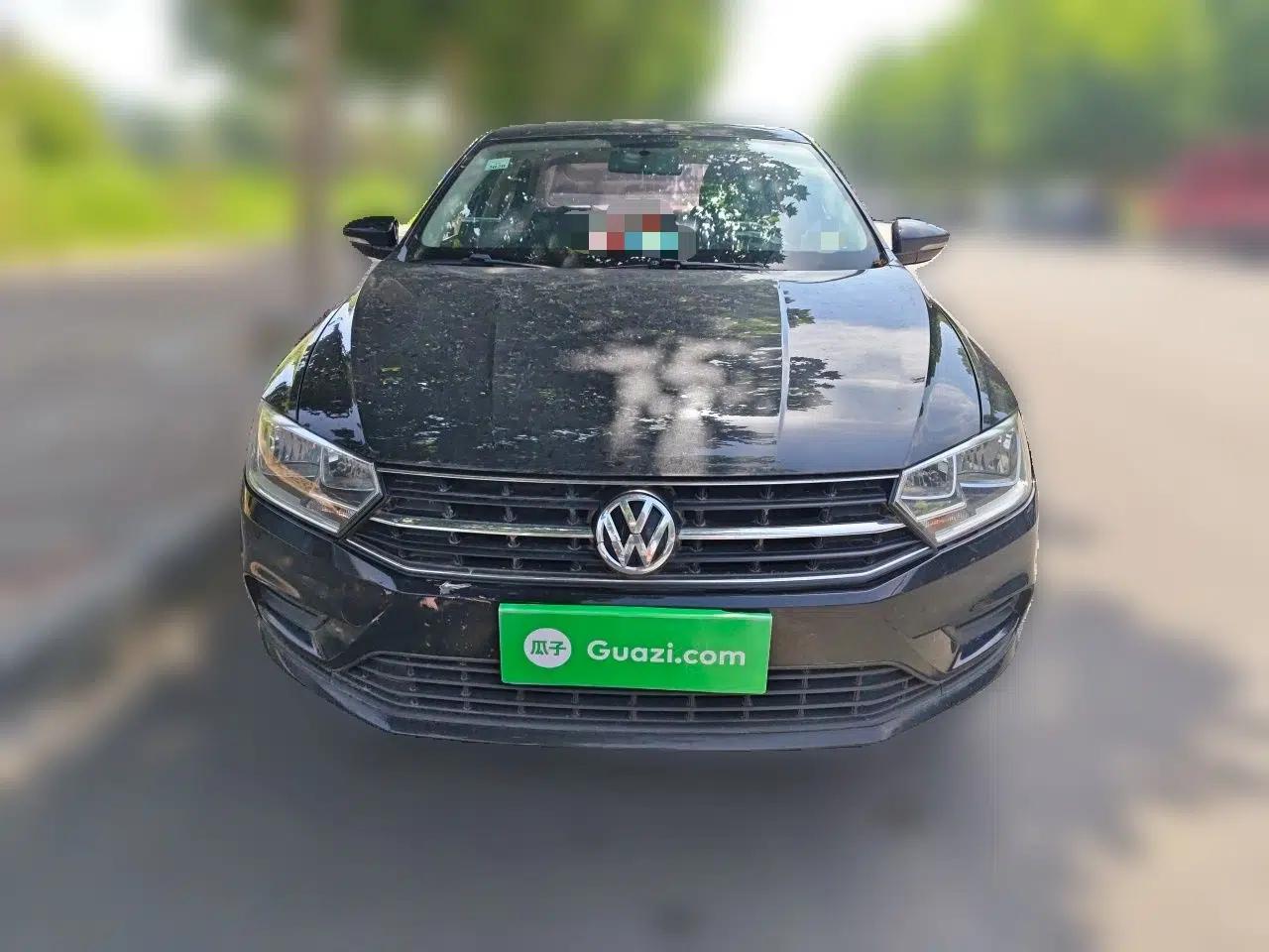 Volkswagen Bora 2016 1.6L Manual Fashion Edition — миниатюра 2