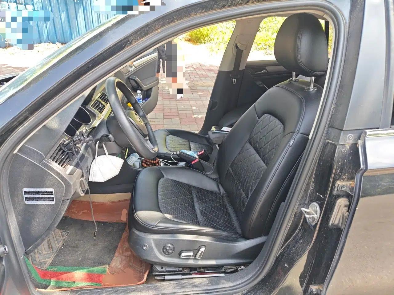Volkswagen Bora 2016 1.6L Manual Fashion Edition — миниатюра 15