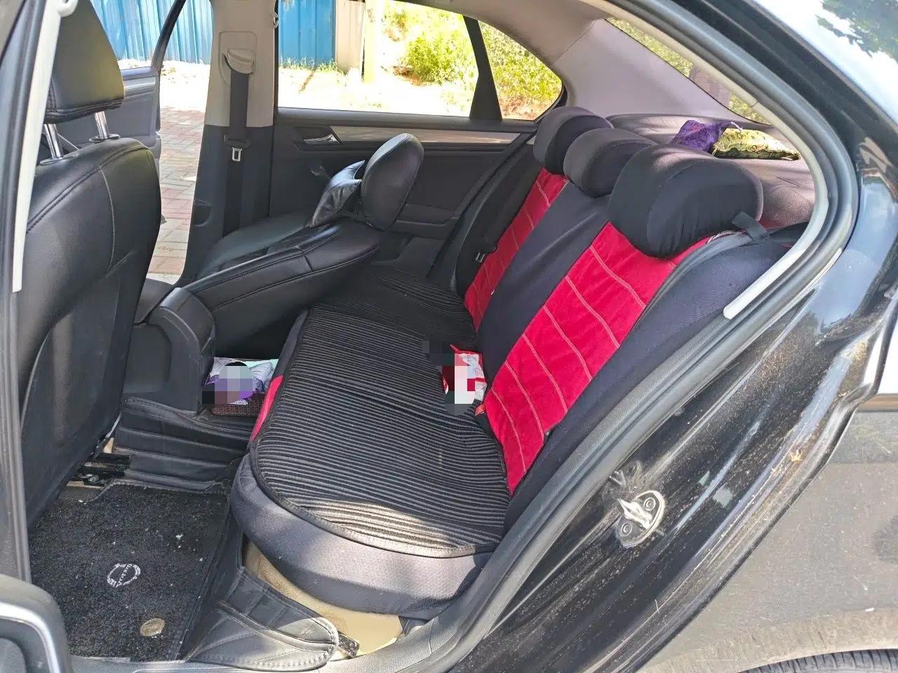 Volkswagen Bora 2016 1.6L Manual Fashion Edition — миниатюра 17