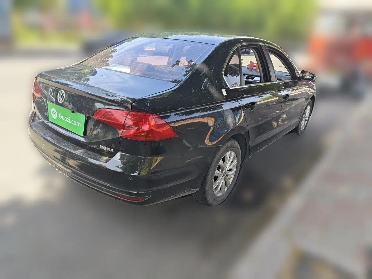 Volkswagen Bora 2016 1.6L Manual Fashion Edition — миниатюра 6