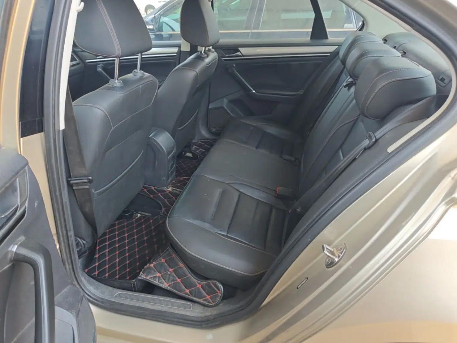 Volkswagen Bora 2017 1.6L Automatic Comfort Model — миниатюра 20