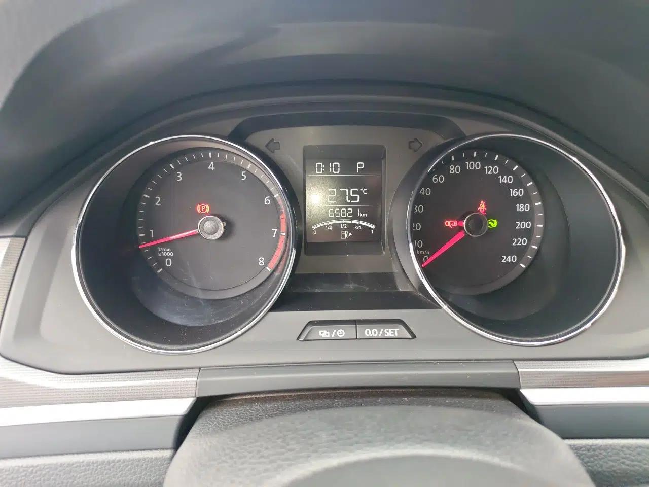 Volkswagen Bora 2018 1.5L Automatic Fashion Model — миниатюра 11