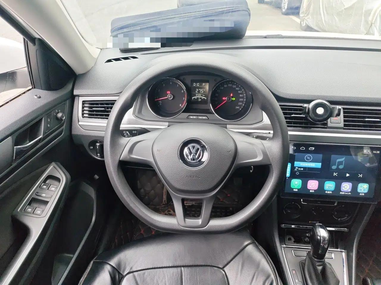 Volkswagen Bora 2018 1.5L Automatic Fashion Model — миниатюра 10