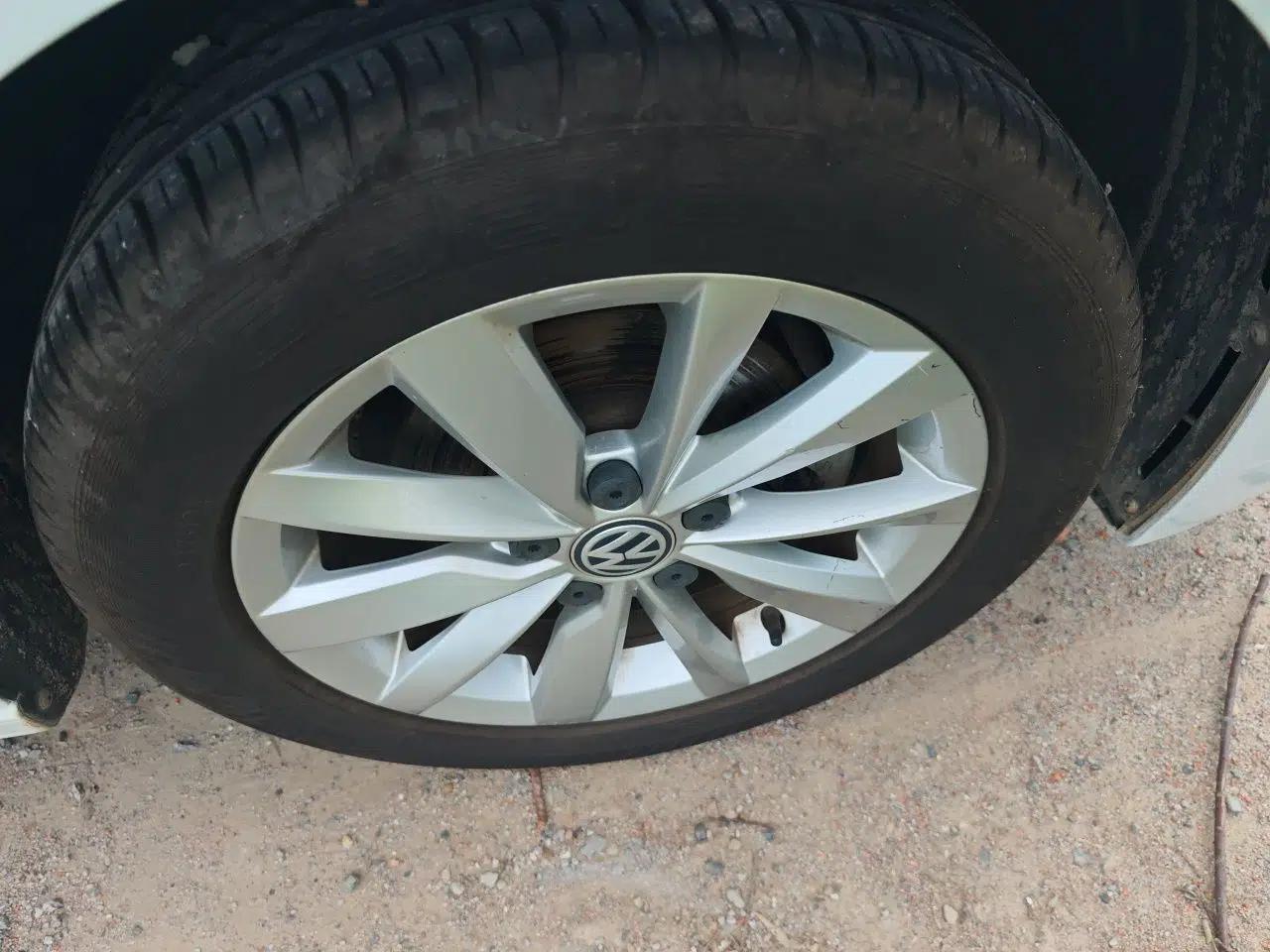 Volkswagen Bora 2019 1.5L Automatic Elite Version — миниатюра 8