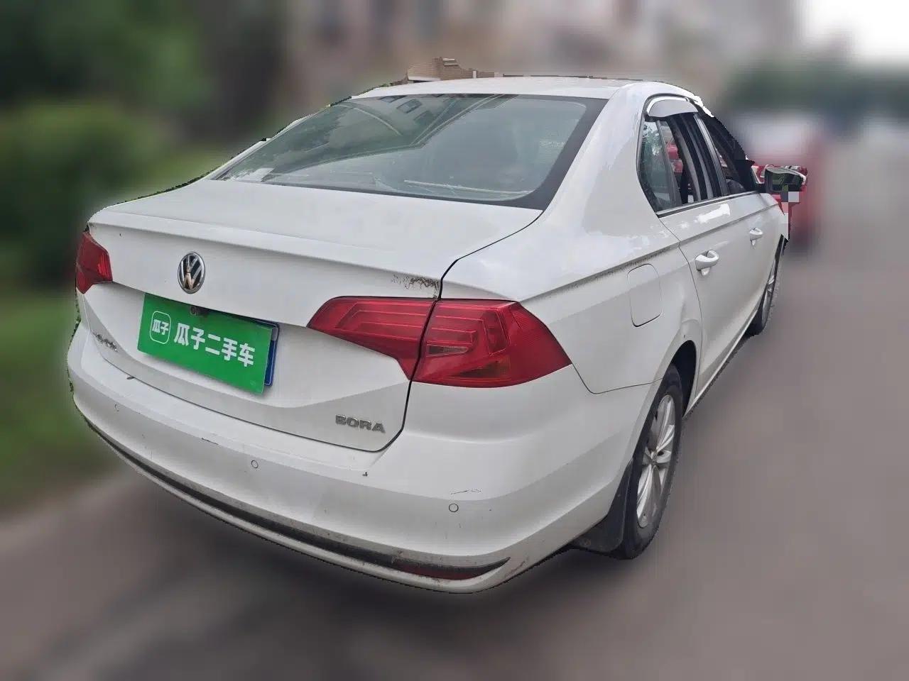 Volkswagen Bora 2016 1.6L Automatic Fashion Model — миниатюра 6