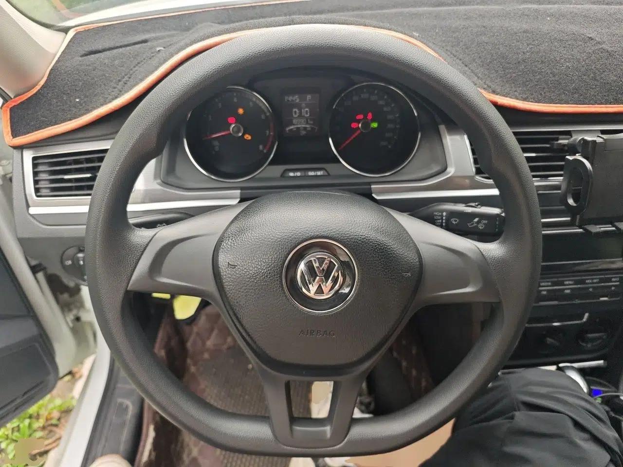 Volkswagen Bora 2016 1.6L Automatic Fashion Model — миниатюра 10