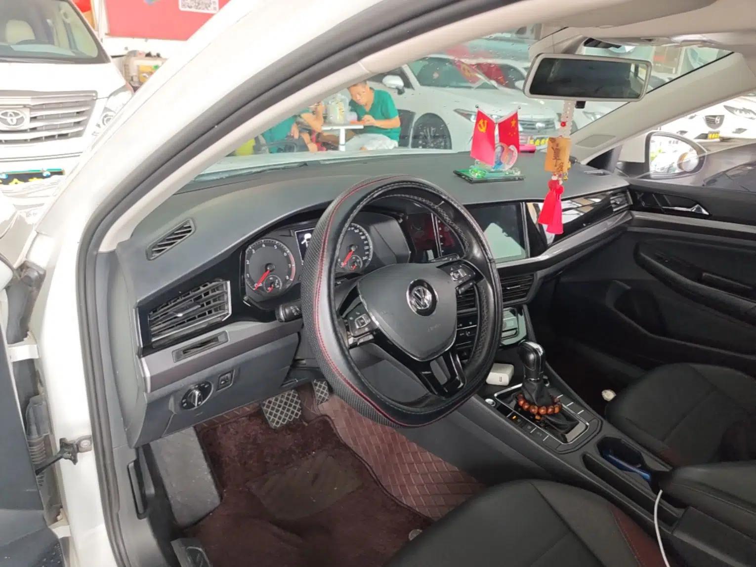 Volkswagen Bora 2020 1.5L Automatic Elite Version — миниатюра 12