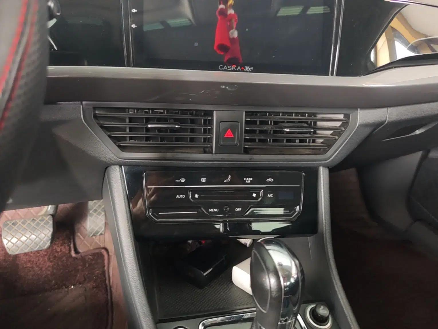 Volkswagen Bora 2020 1.5L Automatic Elite Version — миниатюра 15