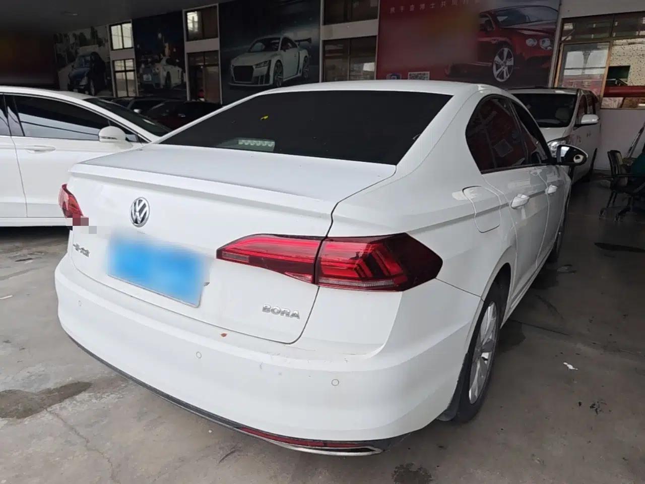 Volkswagen Bora 2020 1.5L Automatic Elite Version — миниатюра 6