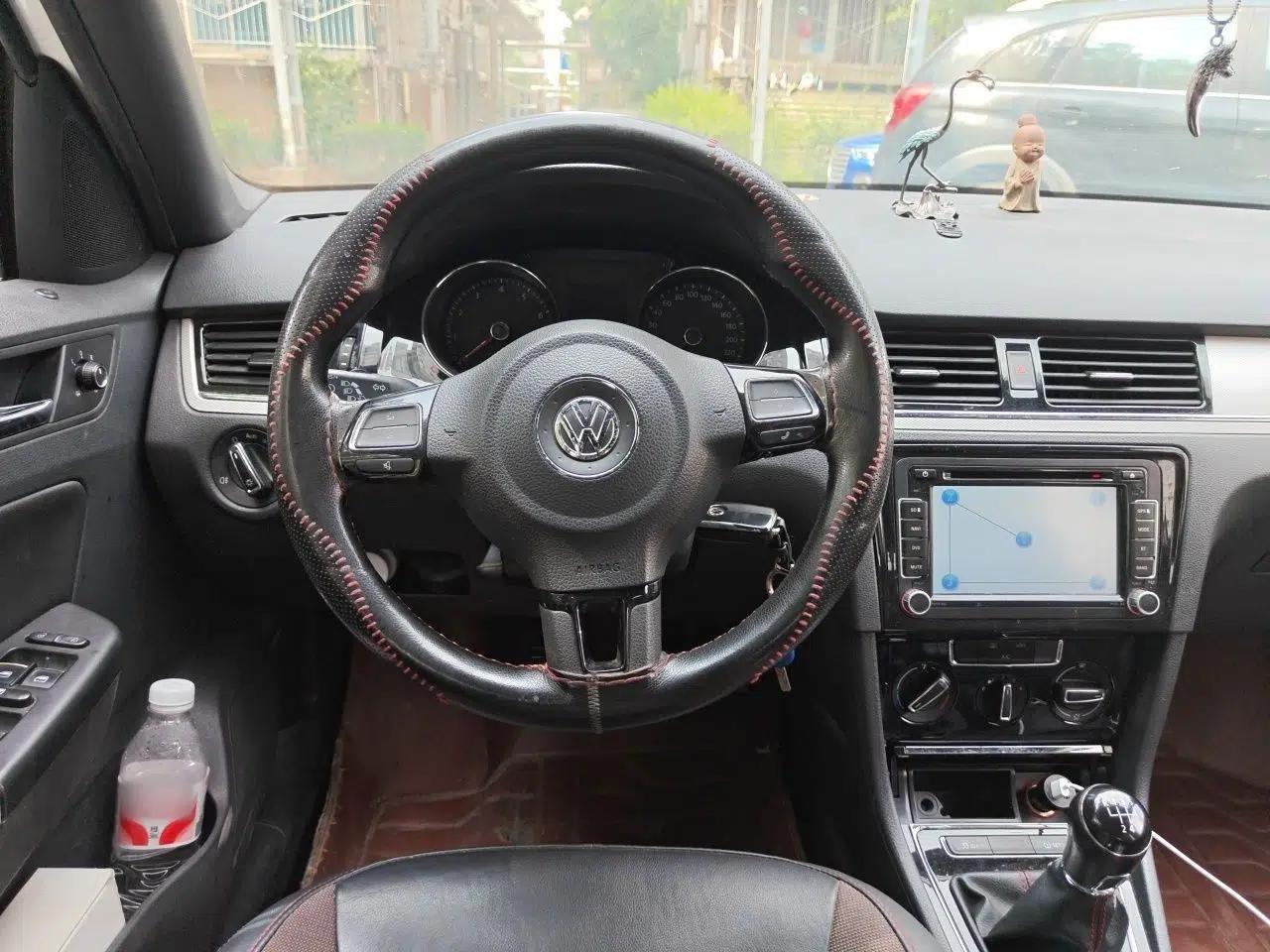 Volkswagen Bora 2014 1.4TSI Manual Sportline — миниатюра 10