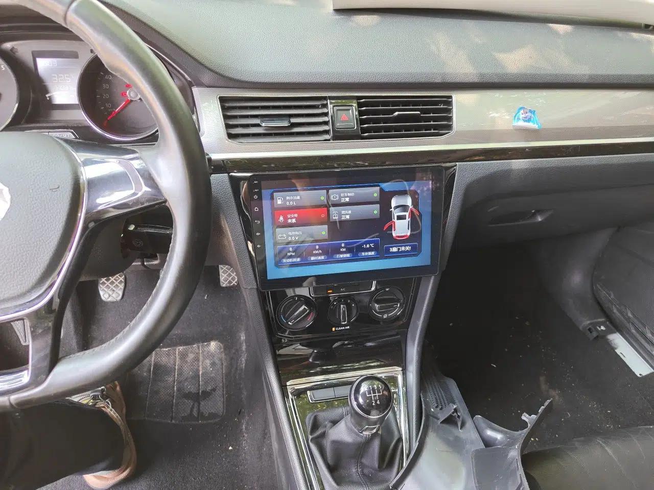 Volkswagen Bora 2017 1.6L Manual Comfort Model — миниатюра 13