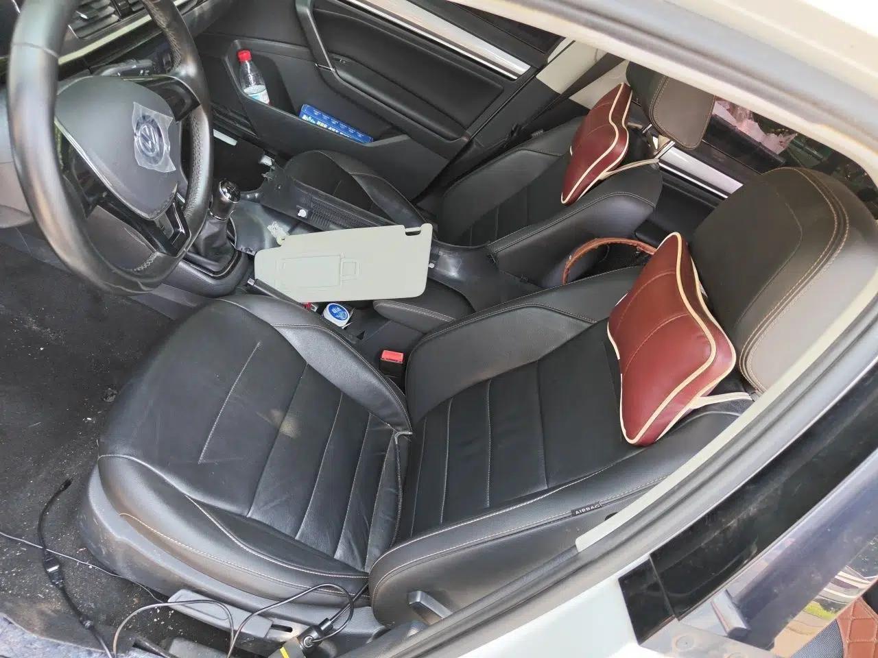 Volkswagen Bora 2017 1.6L Manual Comfort Model — миниатюра 15