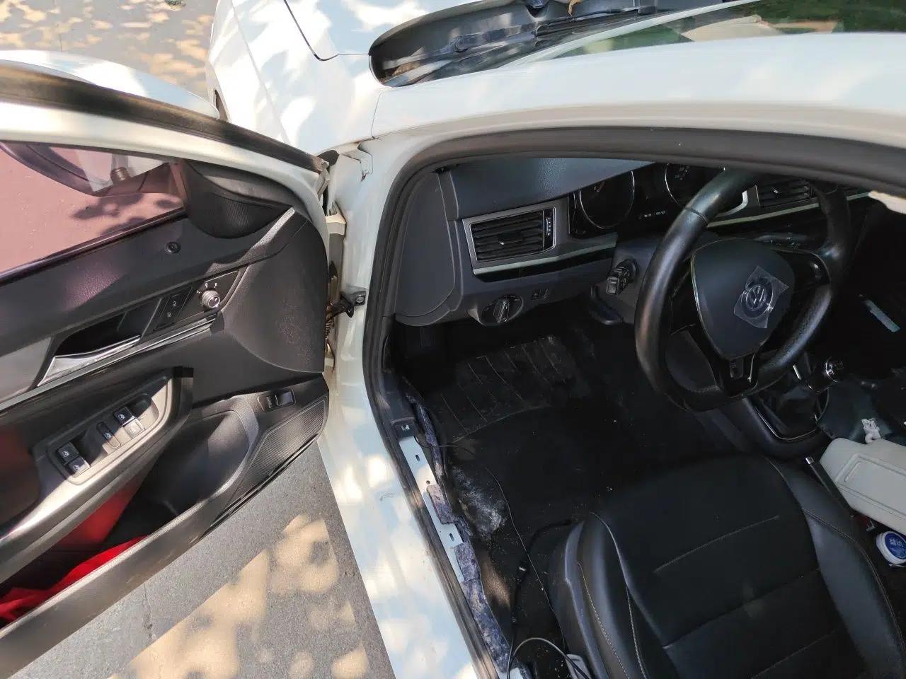 Volkswagen Bora 2017 1.6L Manual Comfort Model — миниатюра 16