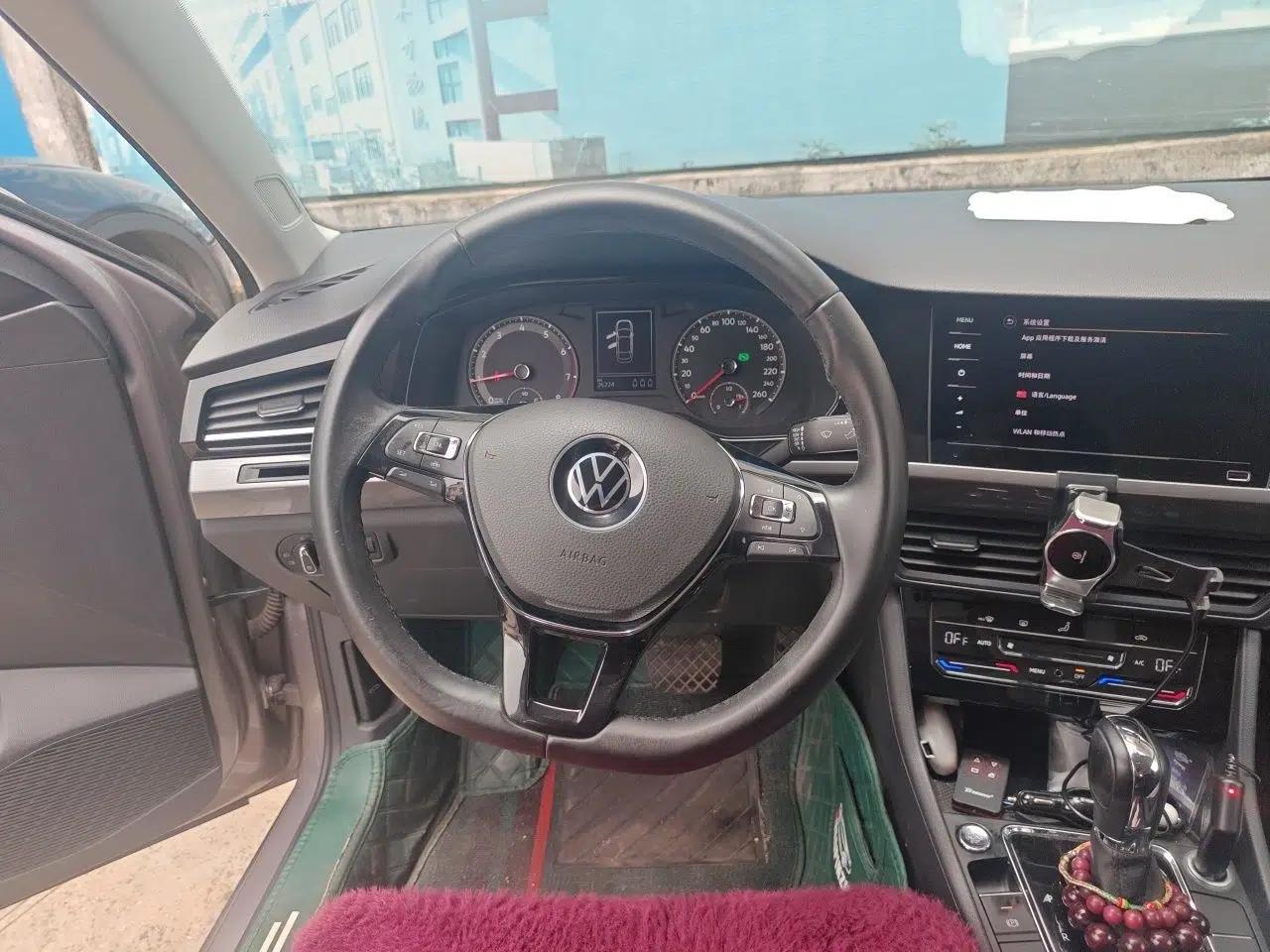Volkswagen Bora 2021 1.5L Automatic Elite Smart Connect Edition — миниатюра 9