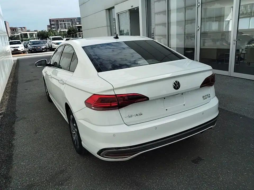 Volkswagen Bora 2023 200TSI DSG Enjoyment Edition — миниатюра 4