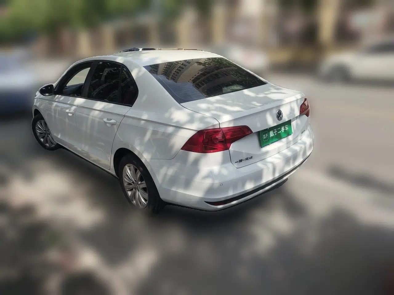 Volkswagen Bora 2019 Bora·Legend 1.5L Automatic Fashion Edition China VI Standard — миниатюра 4