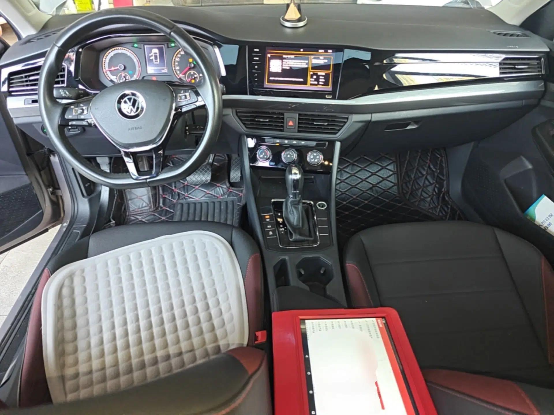 Volkswagen Bora 2021 1.5L Automatic Comfort Smart Connect Edition — миниатюра 12