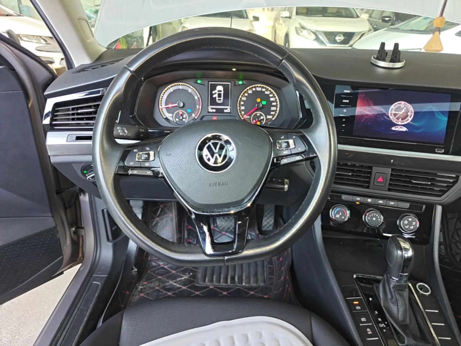 Volkswagen Bora 2021 1.5L Automatic Comfort Smart Connect Edition — миниатюра 13