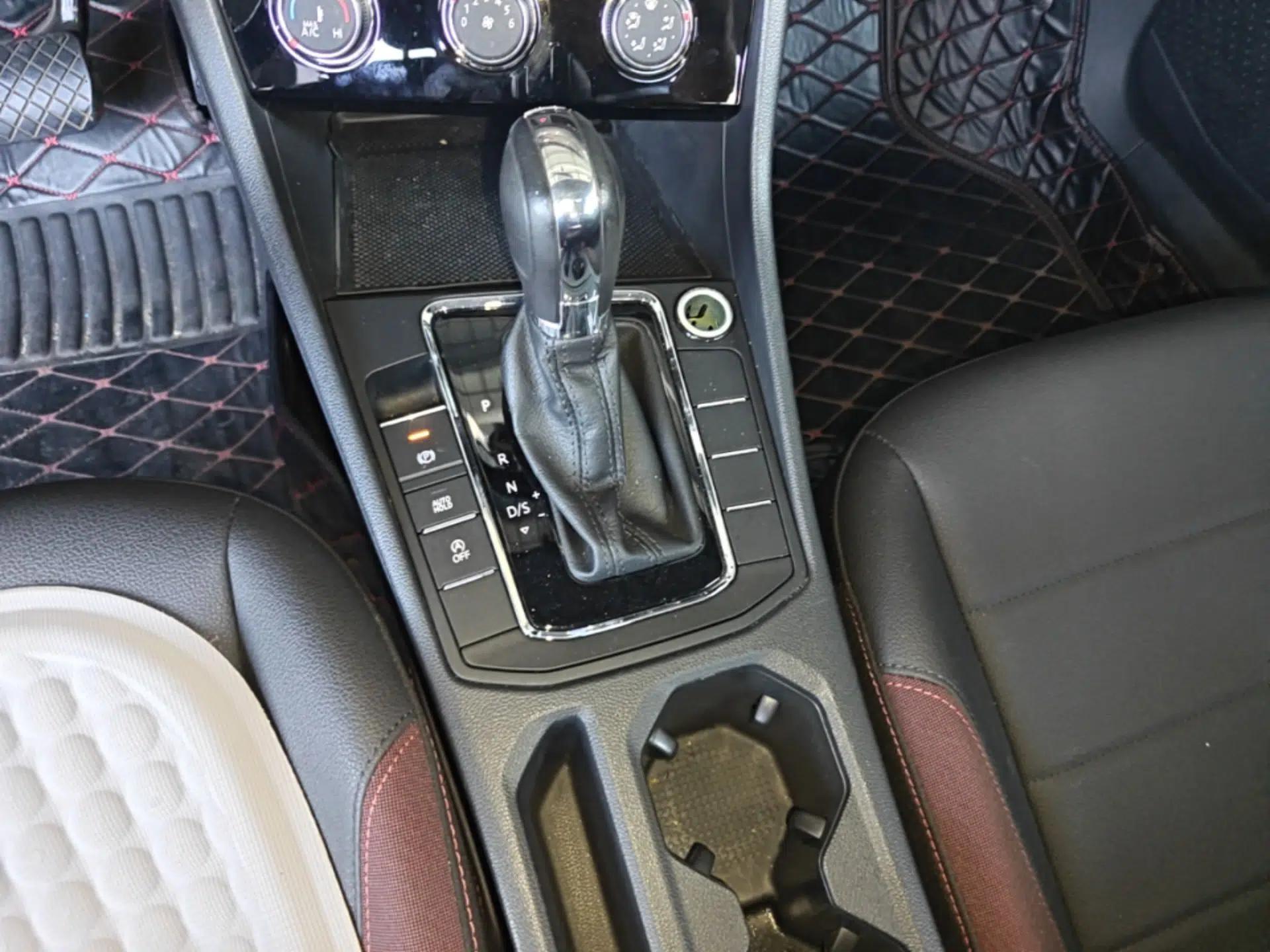 Volkswagen Bora 2021 1.5L Automatic Comfort Smart Connect Edition — миниатюра 16