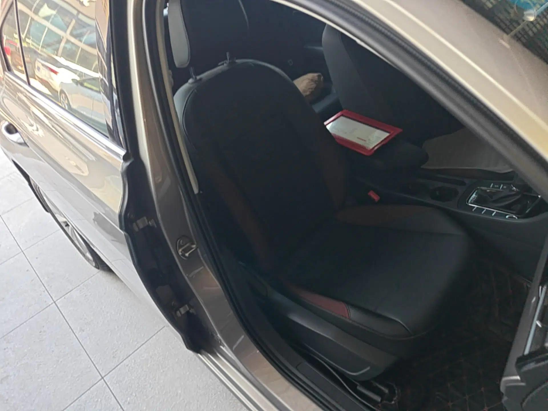 Volkswagen Bora 2021 1.5L Automatic Comfort Smart Connect Edition — миниатюра 19