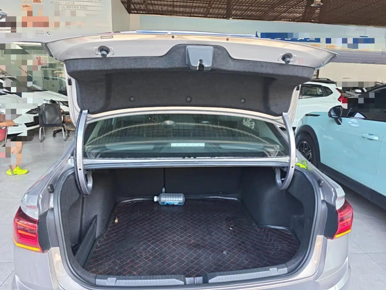 Volkswagen Bora 2021 1.5L Automatic Comfort Smart Connect Edition — миниатюра 22