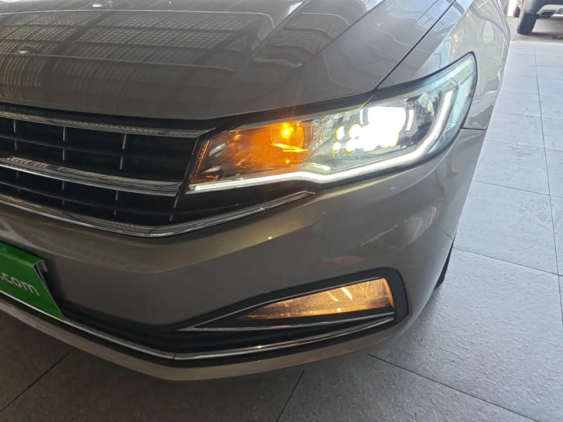 Volkswagen Bora 2021 1.5L Automatic Comfort Smart Connect Edition — миниатюра 8