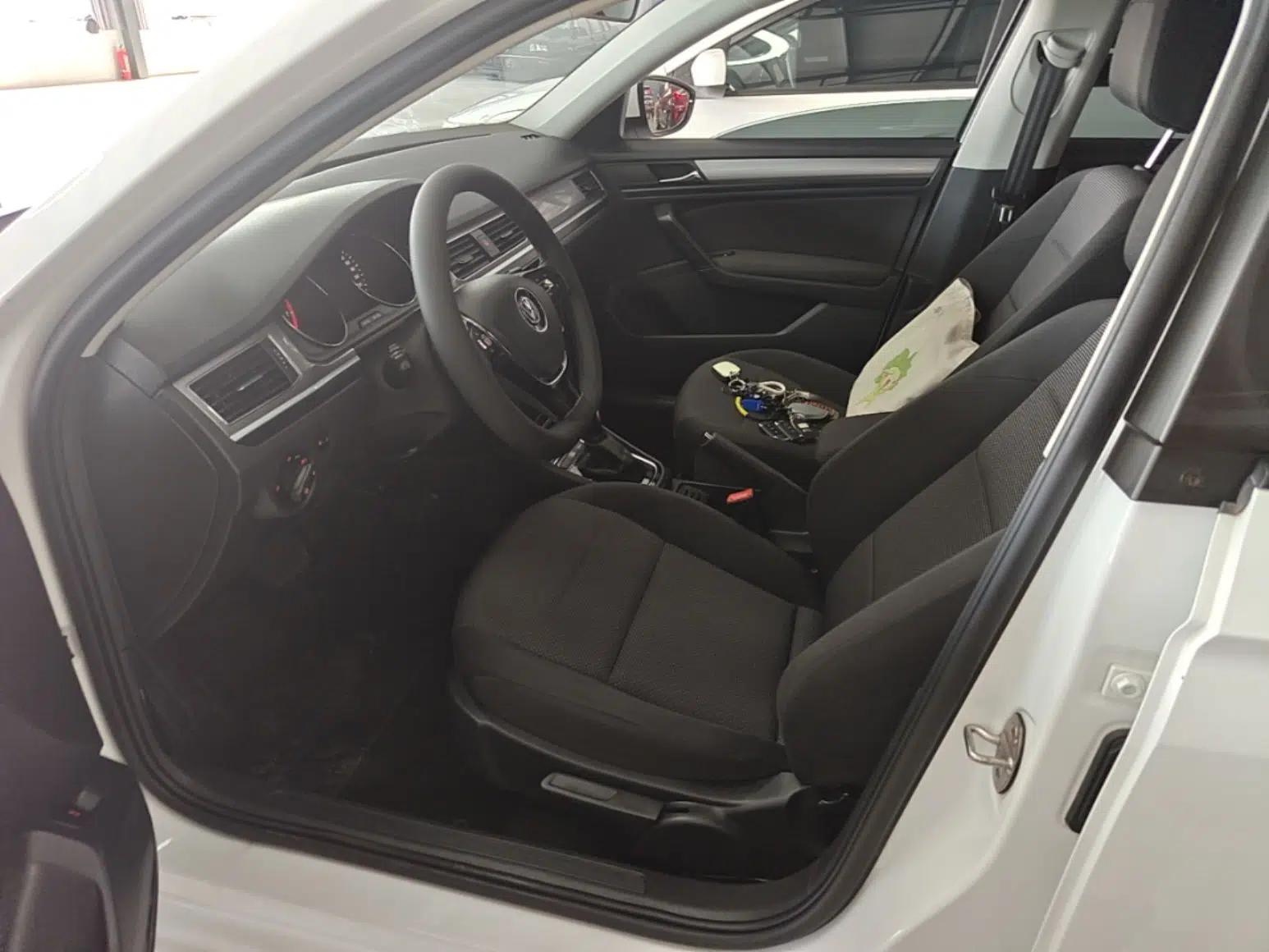 Volkswagen Bora 2019 Bora Legend 1.5L Automatic Leading Model China VI Standard — миниатюра 17