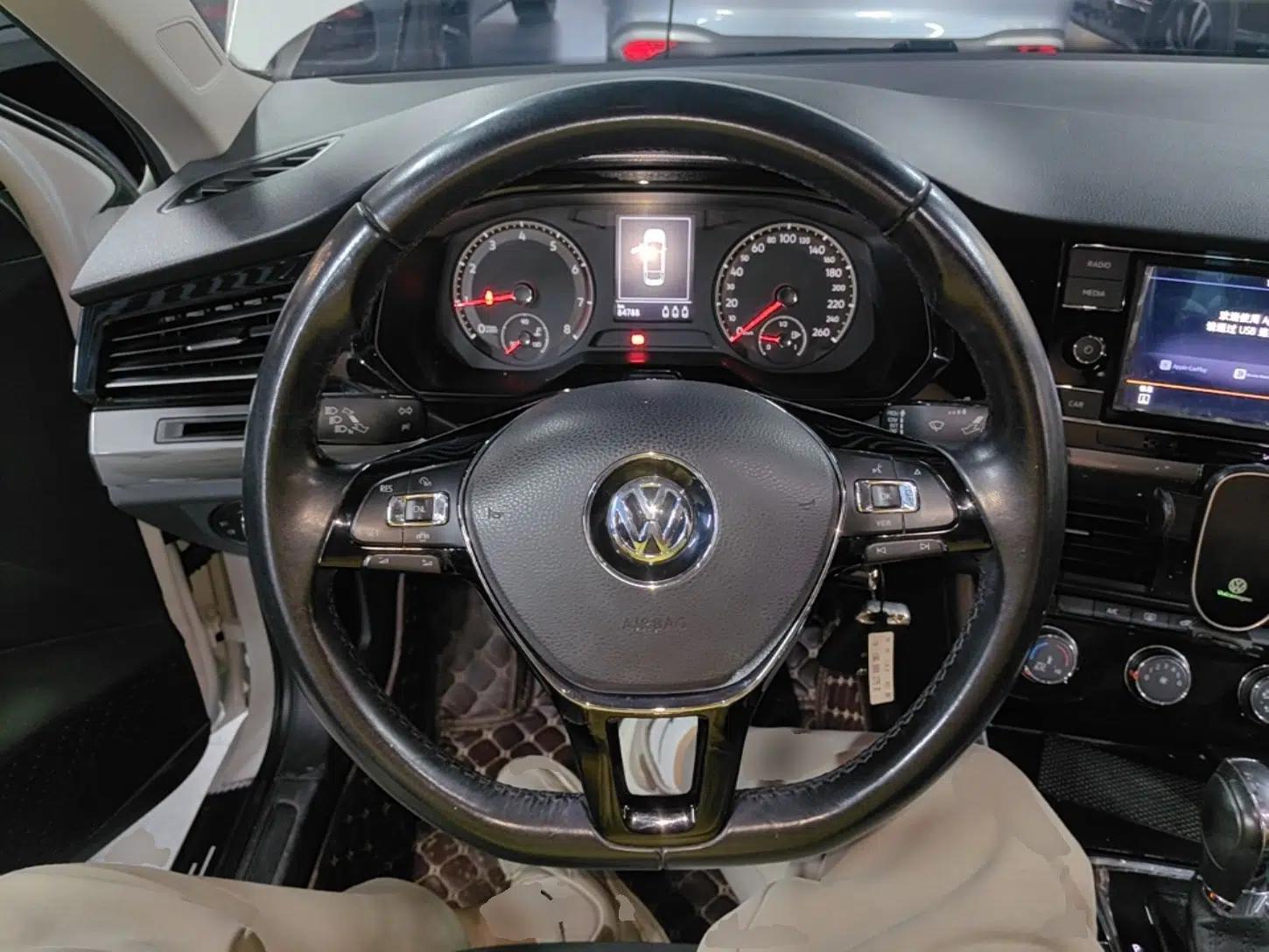 Volkswagen Bora 2020 1.5L Automatic Comfort Model — миниатюра 18