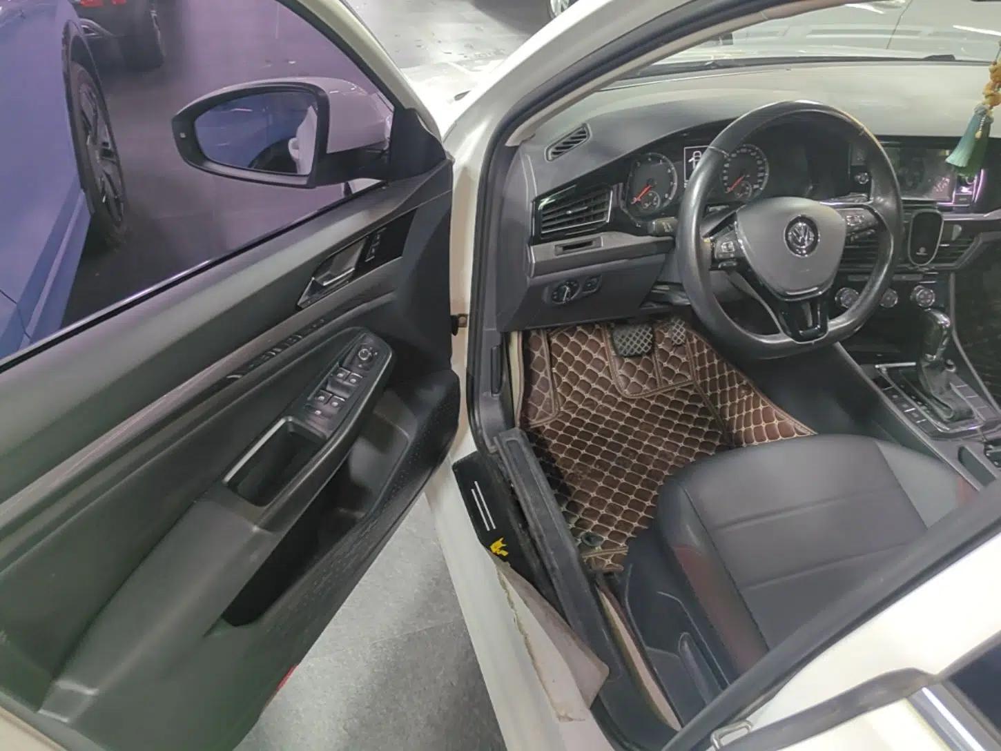 Volkswagen Bora 2020 1.5L Automatic Comfort Model — миниатюра 23
