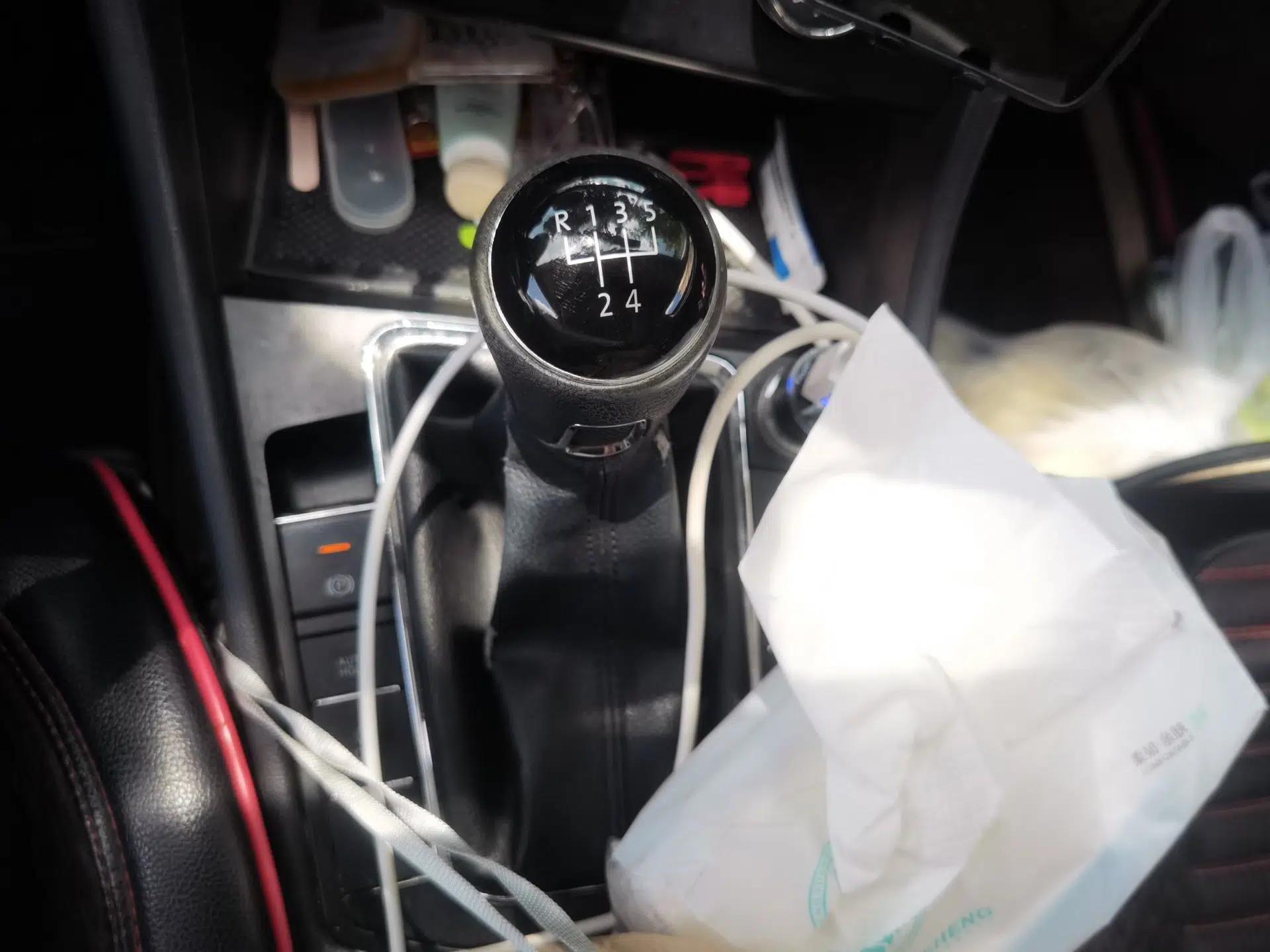 Volkswagen Bora 2020 1.5L Manual Fashion Edition — миниатюра 14