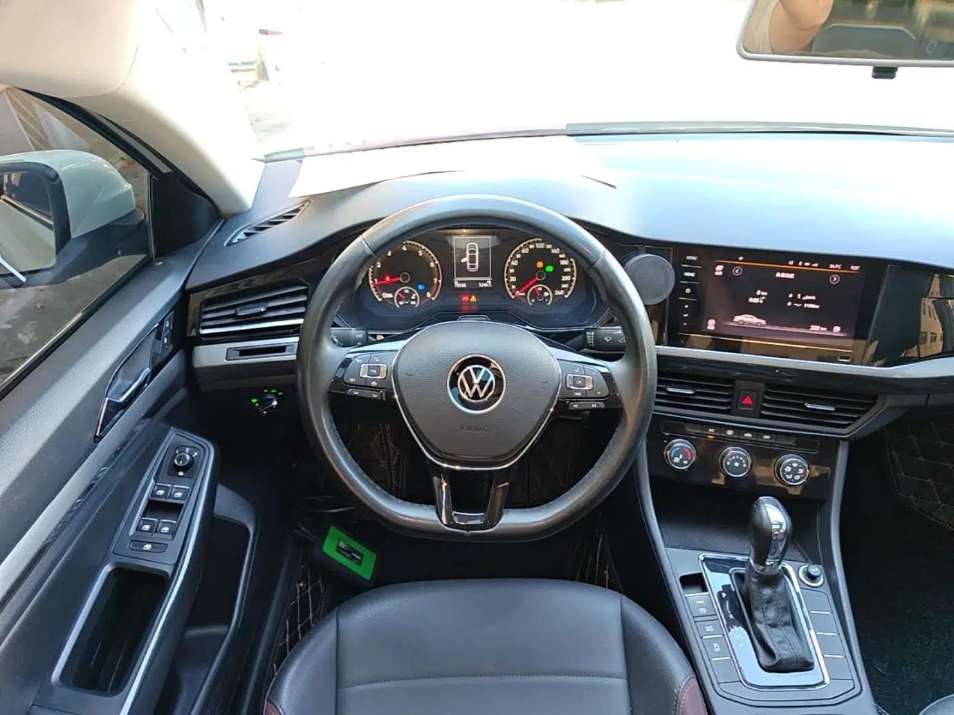 Volkswagen Bora 2021 1.5L Automatic Comfort Smart Connect Edition — миниатюра 13