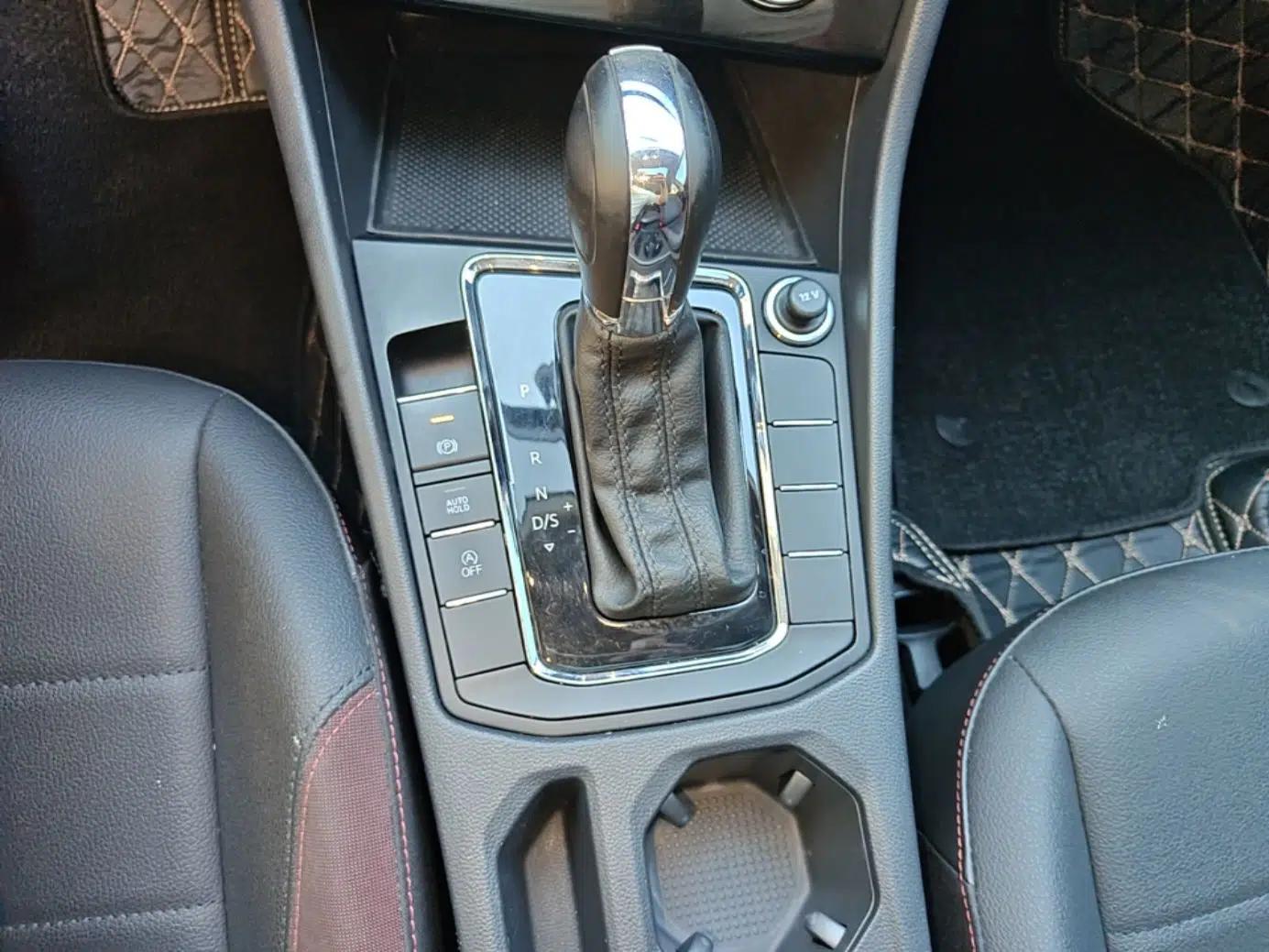 Volkswagen Bora 2021 1.5L Automatic Comfort Smart Connect Edition — миниатюра 16