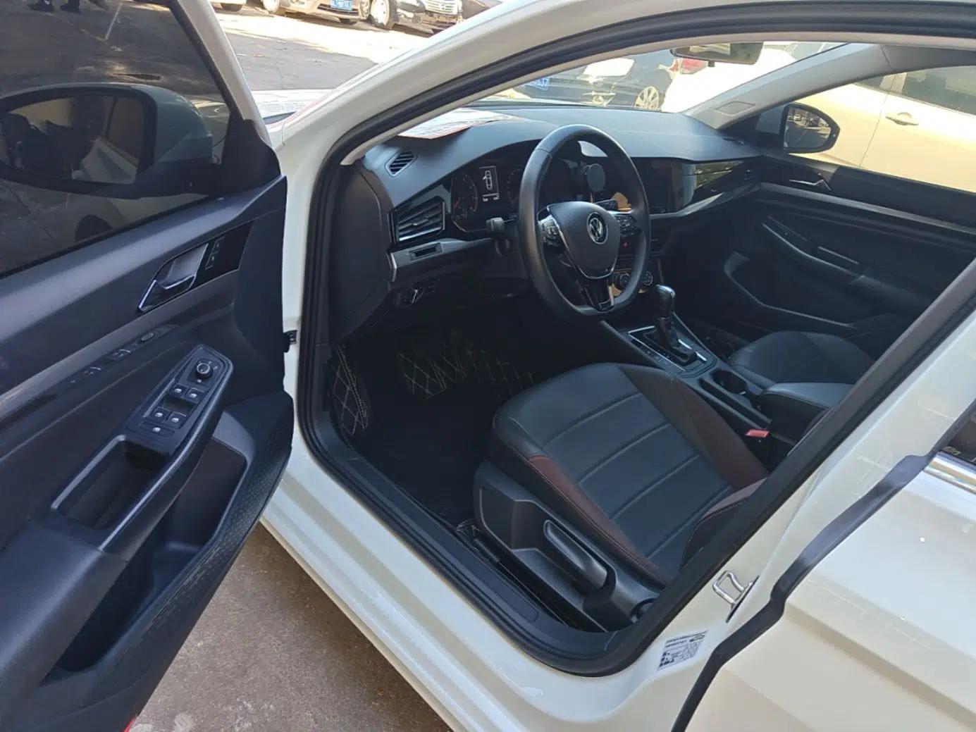 Volkswagen Bora 2021 1.5L Automatic Comfort Smart Connect Edition — миниатюра 18