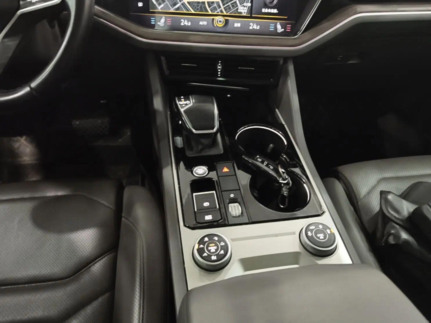 Volkswagen Touareg 2021 2.0 TSI Ruiyi Edition — миниатюра 16