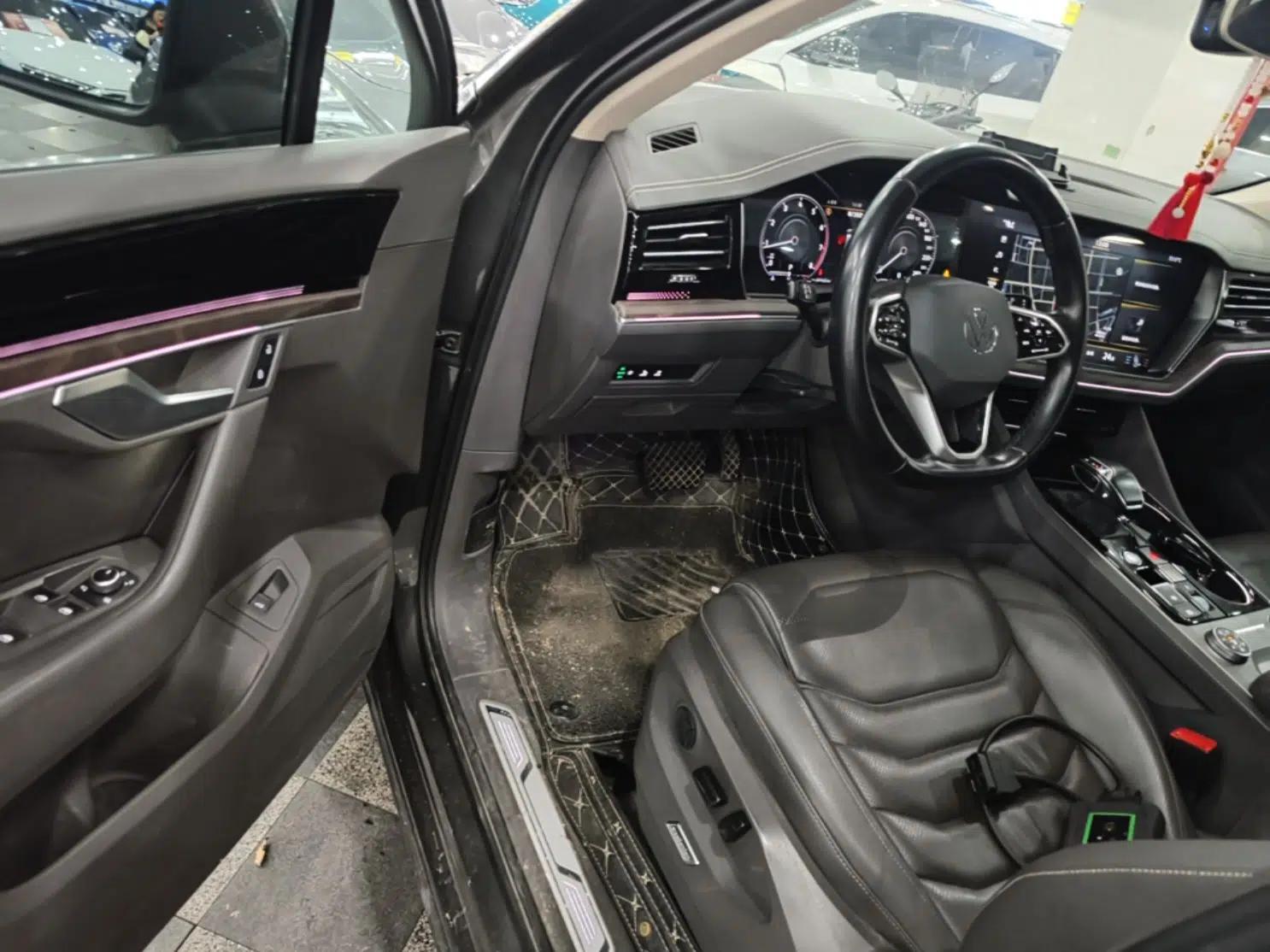 Volkswagen Touareg 2021 2.0 TSI Ruiyi Edition — миниатюра 18