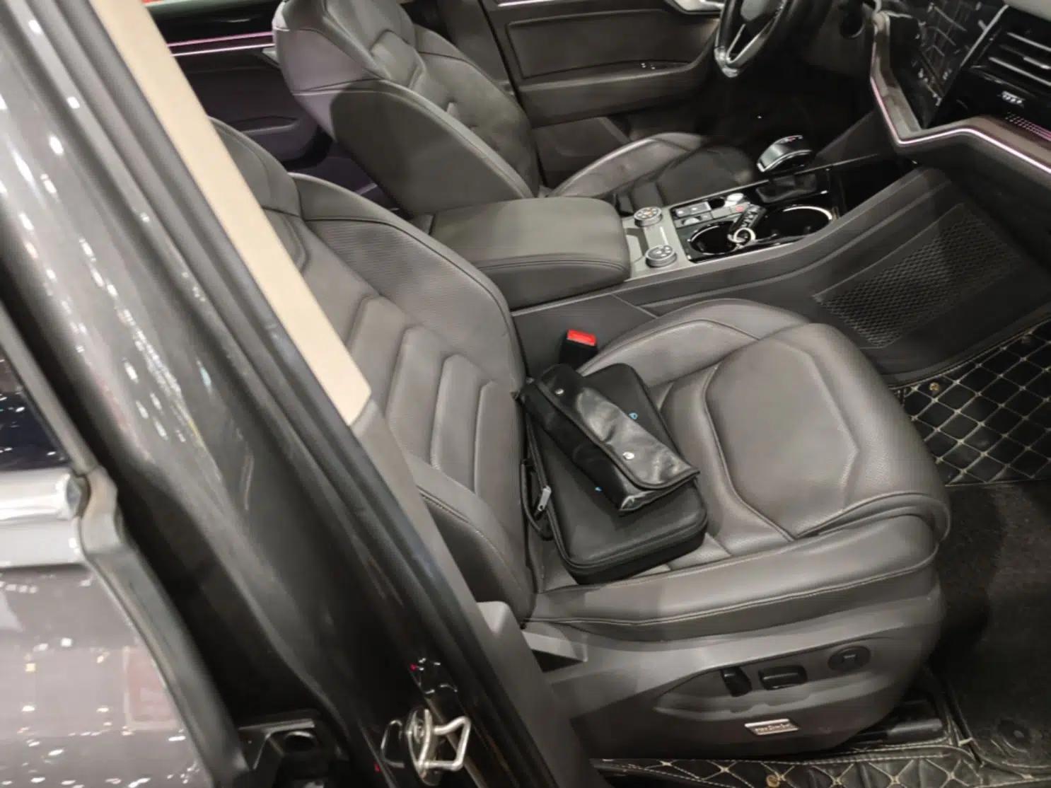Volkswagen Touareg 2021 2.0 TSI Ruiyi Edition — миниатюра 19