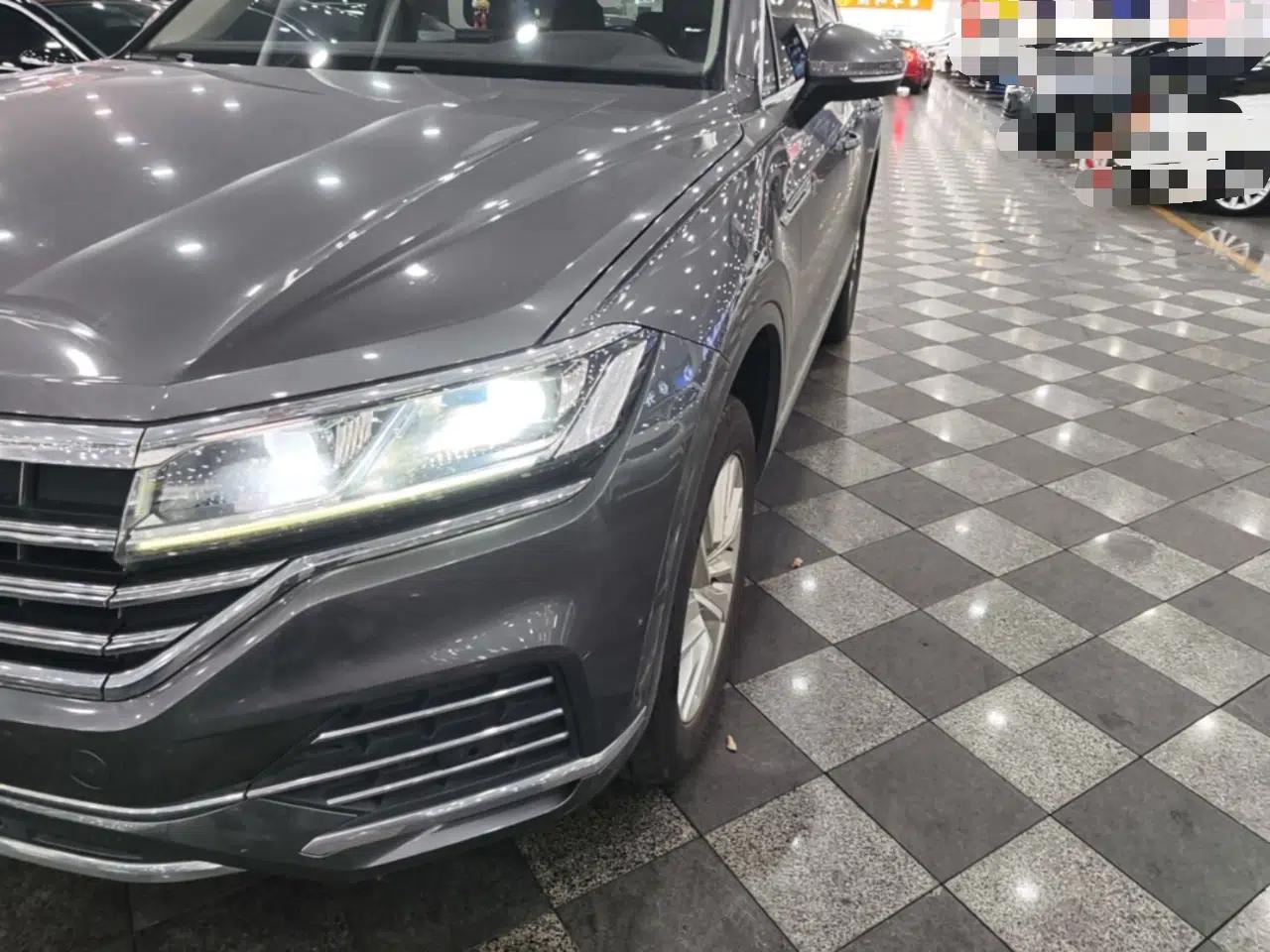 Volkswagen Touareg 2021 2.0 TSI Ruiyi Edition — миниатюра 8