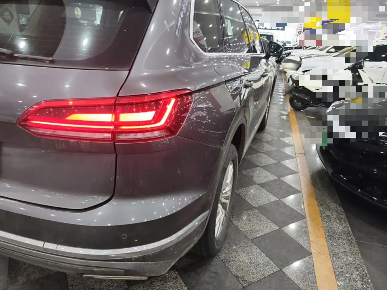 Volkswagen Touareg 2021 2.0 TSI Ruiyi Edition — миниатюра 9