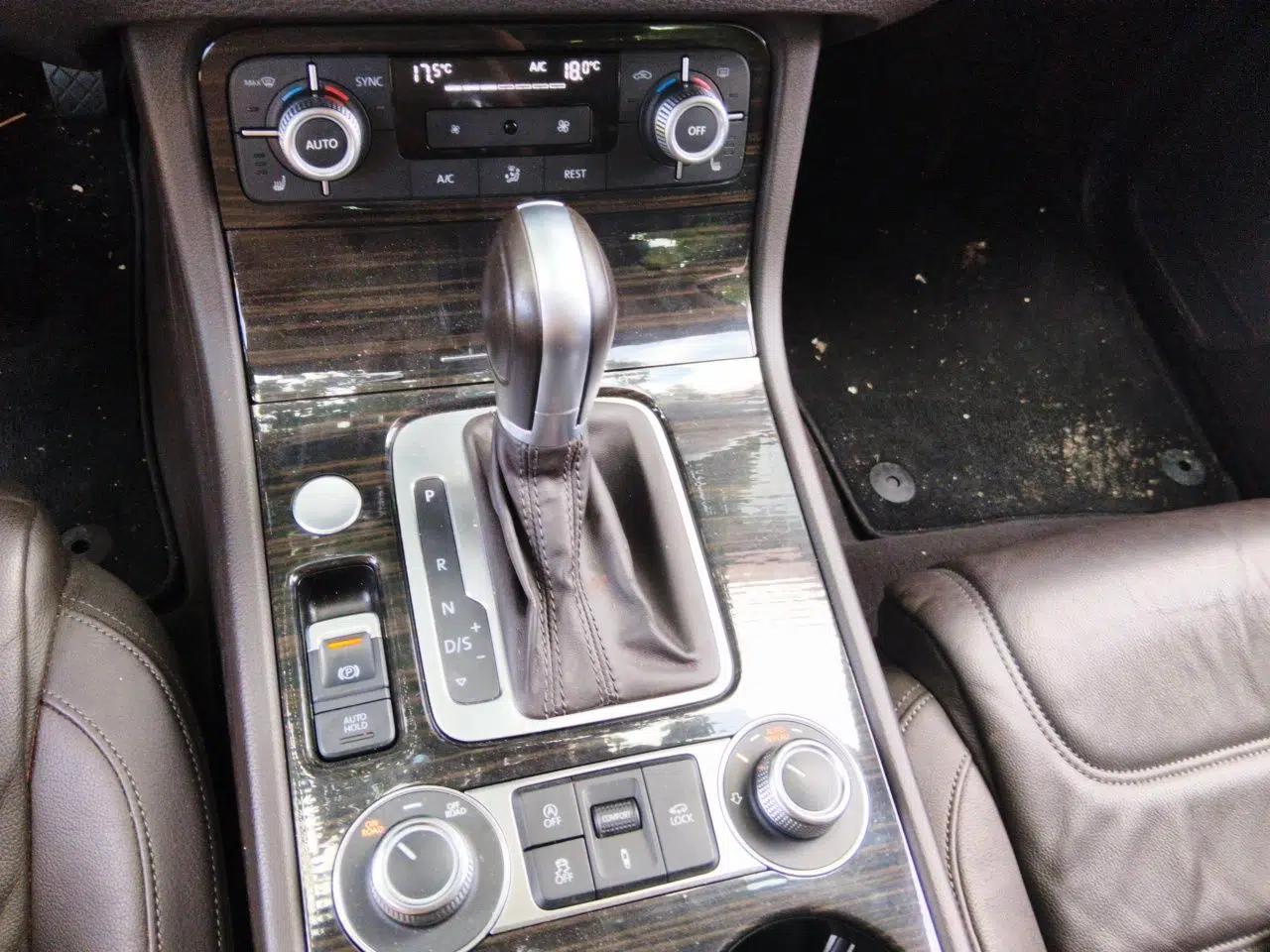 Volkswagen Touareg Volkswagen Touareg 2017, 3.0T, automatic transmission, five seats (parallel import) — миниатюра 14