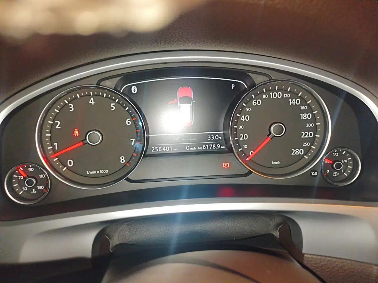 Volkswagen Touareg 2011 3.0 TSI Comfort Version — миниатюра 11