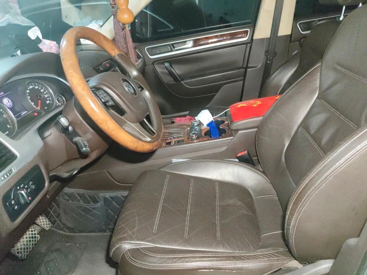 Volkswagen Touareg 2011 3.0 TDI Diesel Comfort Version — миниатюра 15