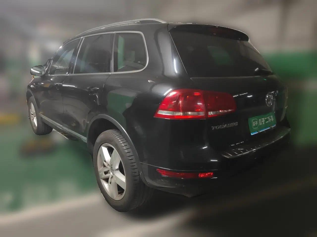 Volkswagen Touareg 2011 3.0 TSI Hybrid — миниатюра 4