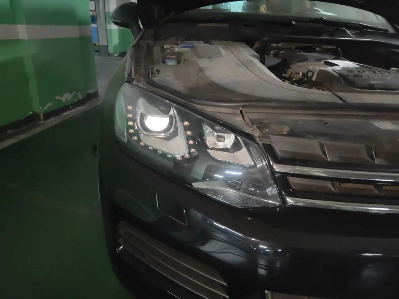 Volkswagen Touareg 2011 3.0 TSI Hybrid — миниатюра 7