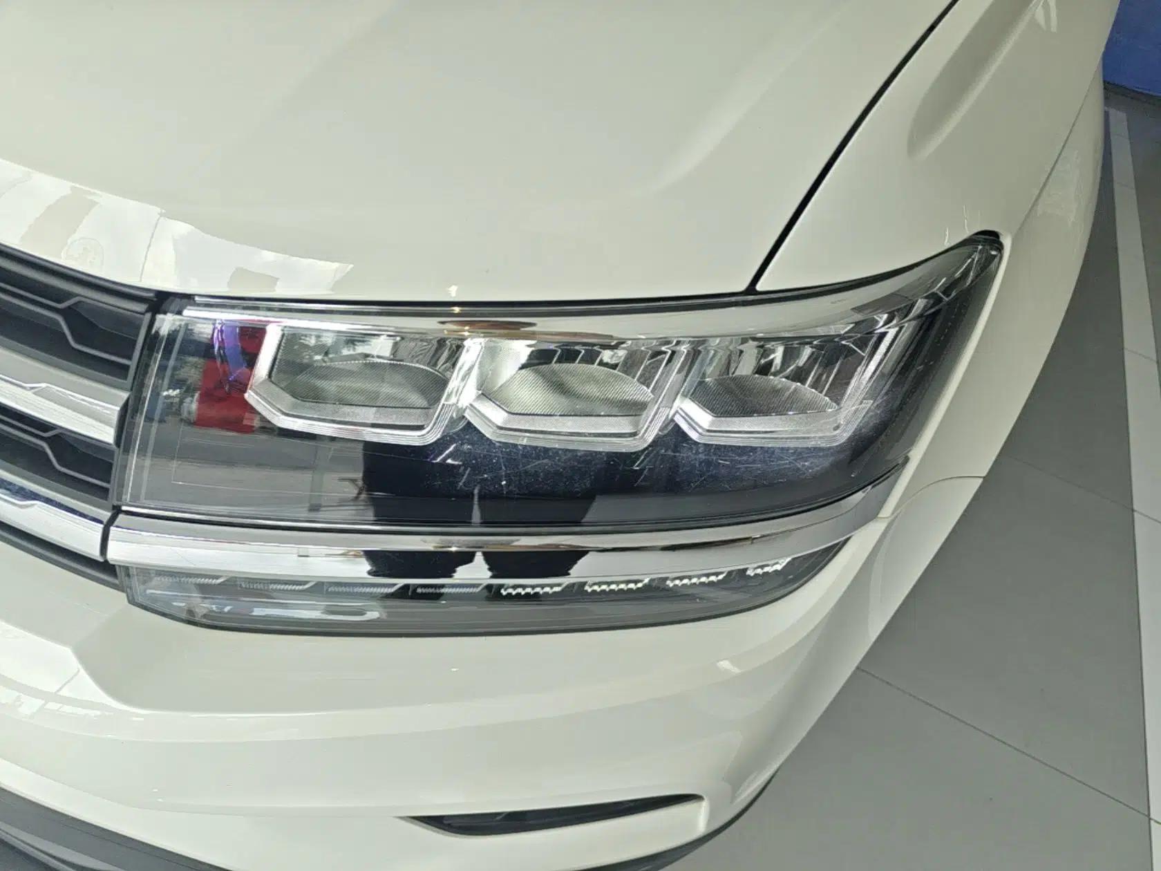 Volkswagen Tharu 2021 280TSI Two-Wheel Drive Comfort Edition — миниатюра 8