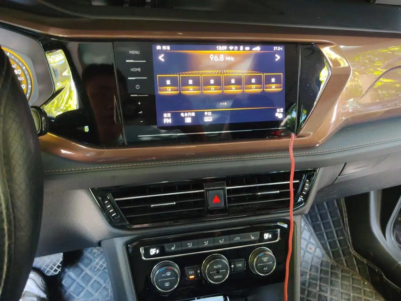 Volkswagen Tharu 2020 280TSI Two-Wheel Drive Luxury Plus Version China VI Standard — миниатюра 13