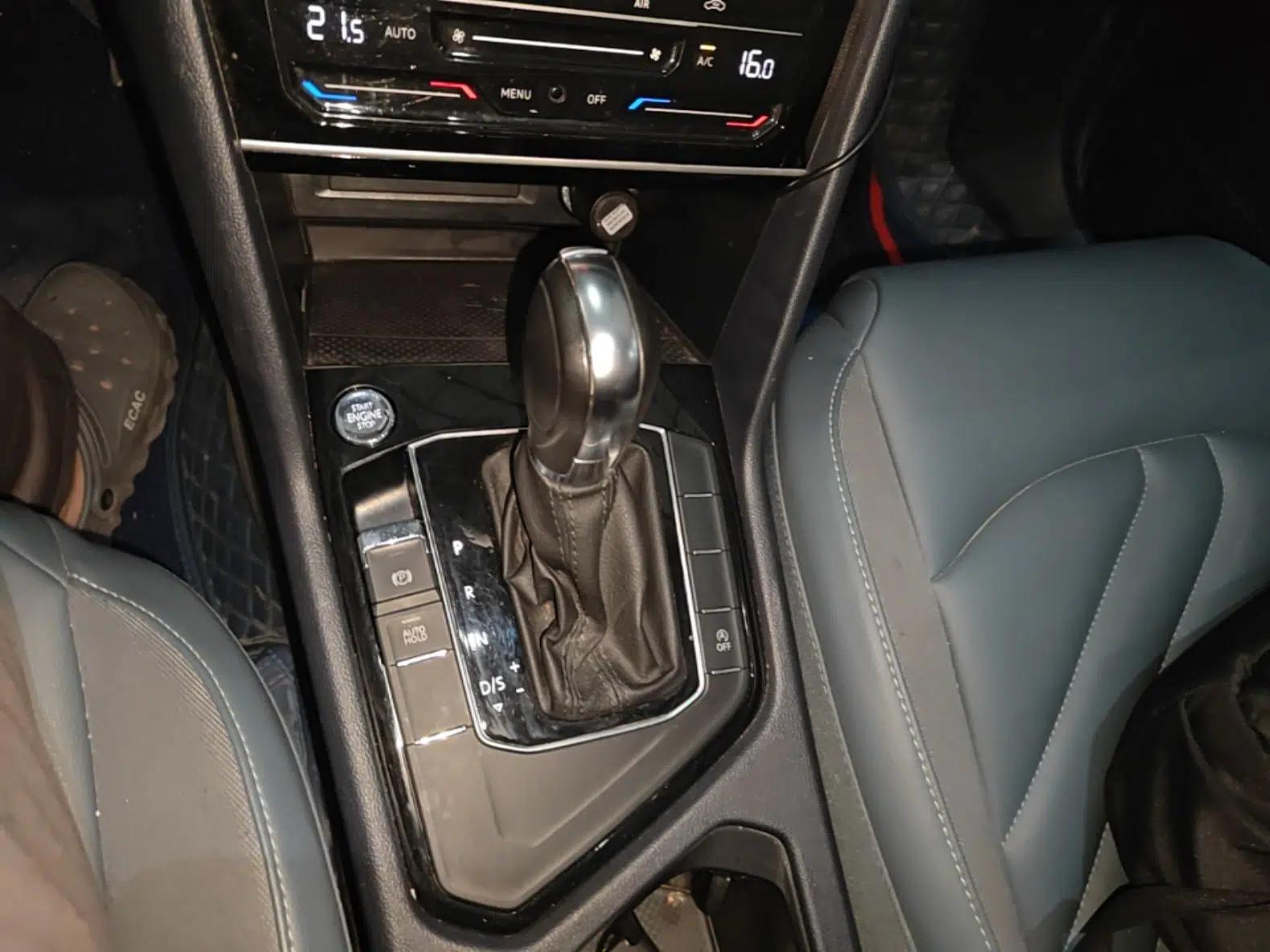 Volkswagen Tharu 2023 300TSI Two-Wheel-Drive Moonlight Edition — миниатюра 16