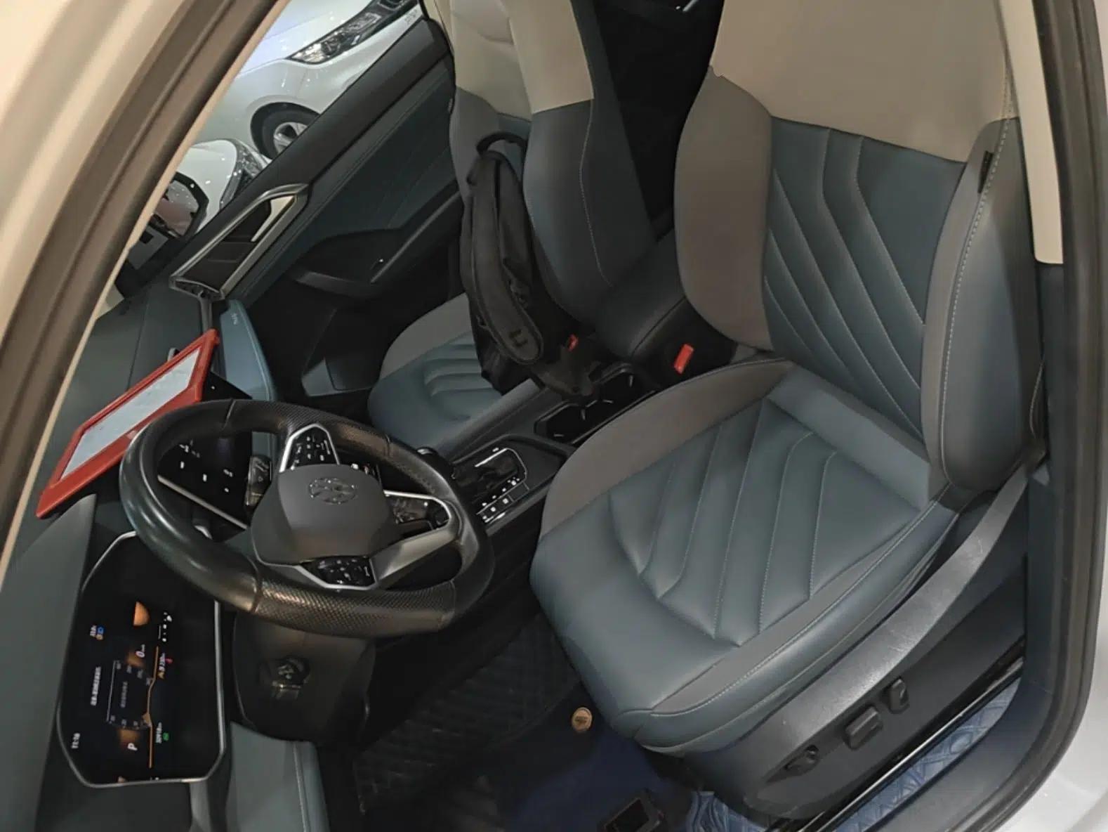 Volkswagen Tharu 2023 300TSI Two-Wheel-Drive Moonlight Edition — миниатюра 17