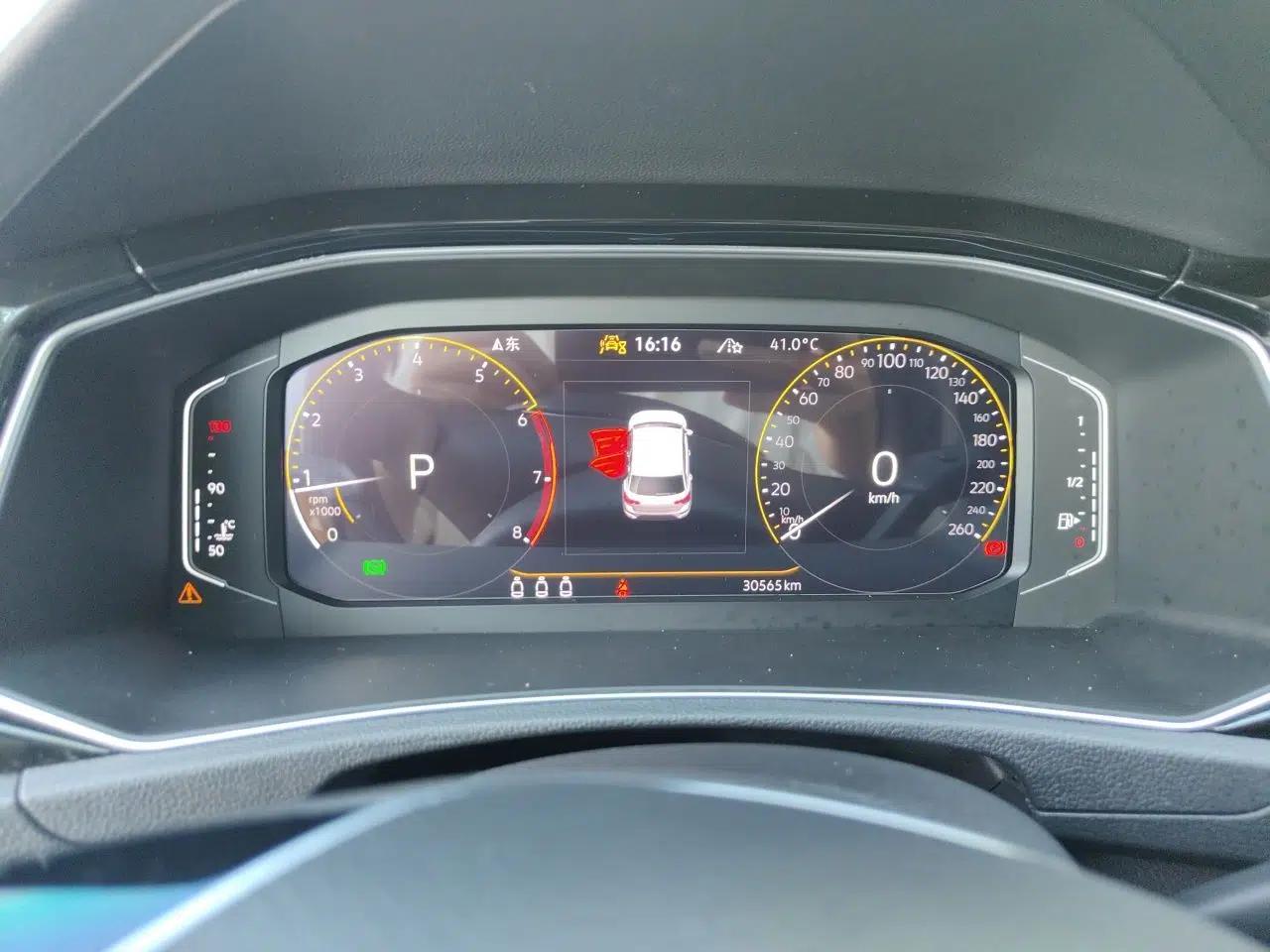 Volkswagen T-ROC 2022 280TSI DSG Two-Wheel Drive Comfort PLUS — миниатюра 11