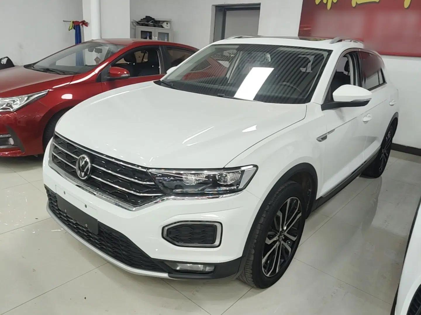 Volkswagen T-ROC 2021 280TSI DSG Two-Wheel Drive Comfort Connect Edition — миниатюра 1